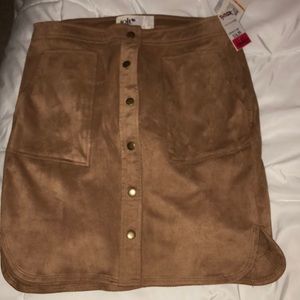 Camel pencil skirt